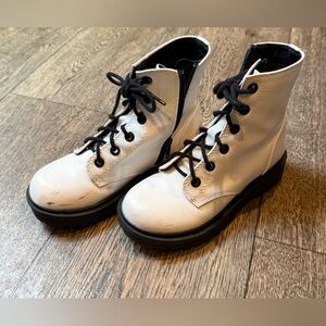 Kids White Lace-Up Boots